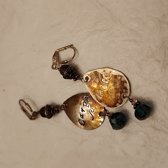 Carpe Diem earrings - Picture 2 of 2